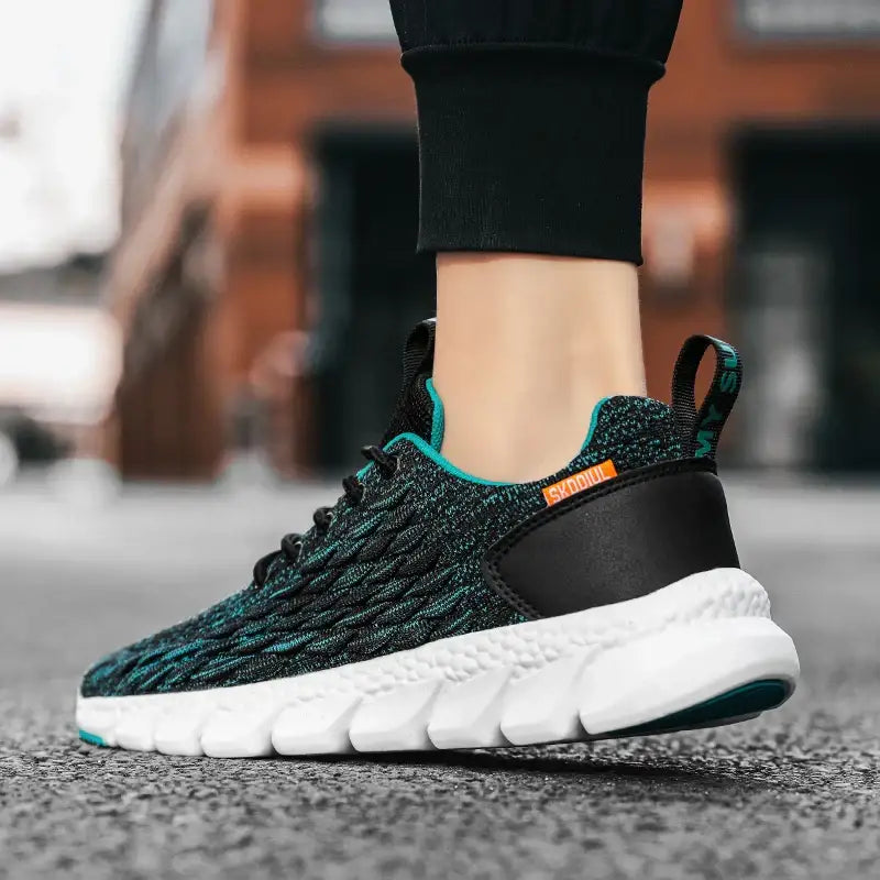 Men’s Sneakers 525