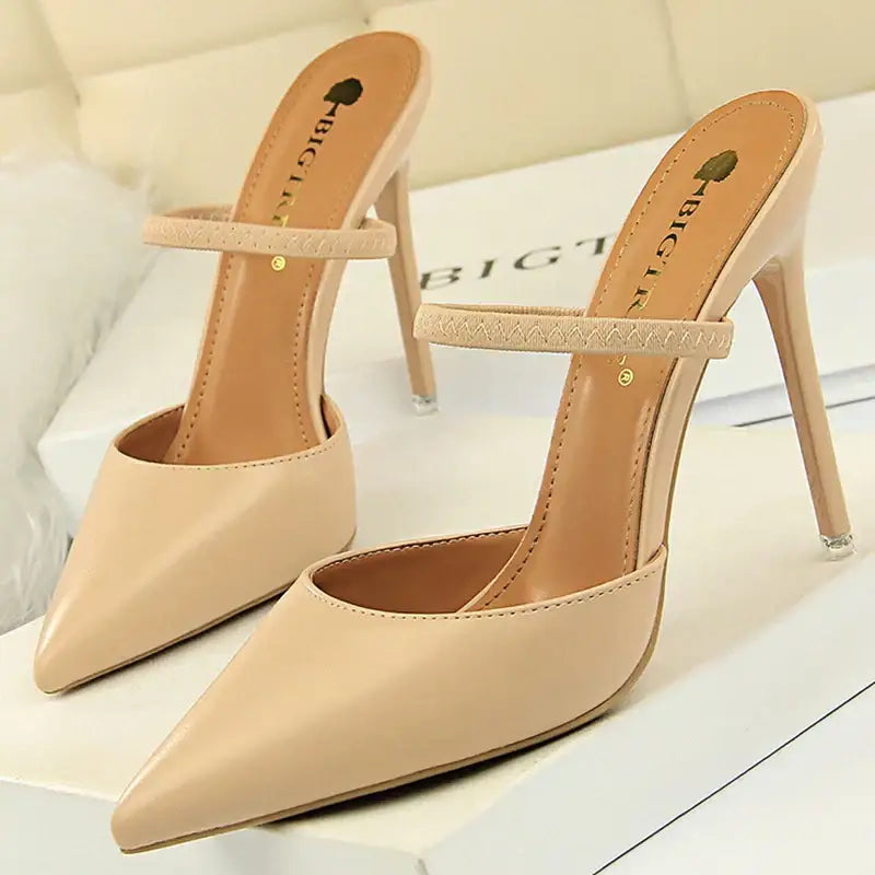 Women’s Heels 203
