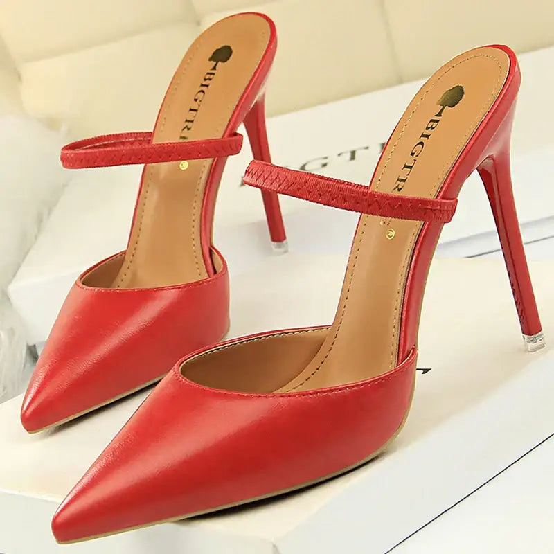 Women’s Heels 203