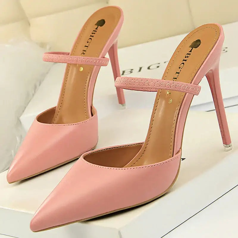 Women’s Heels 203