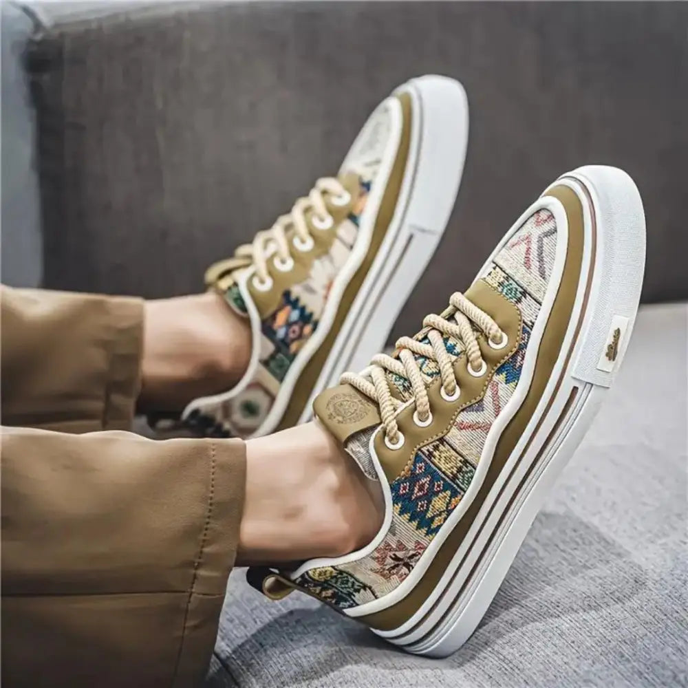 ERKEK SPOR AYAKKABI 550