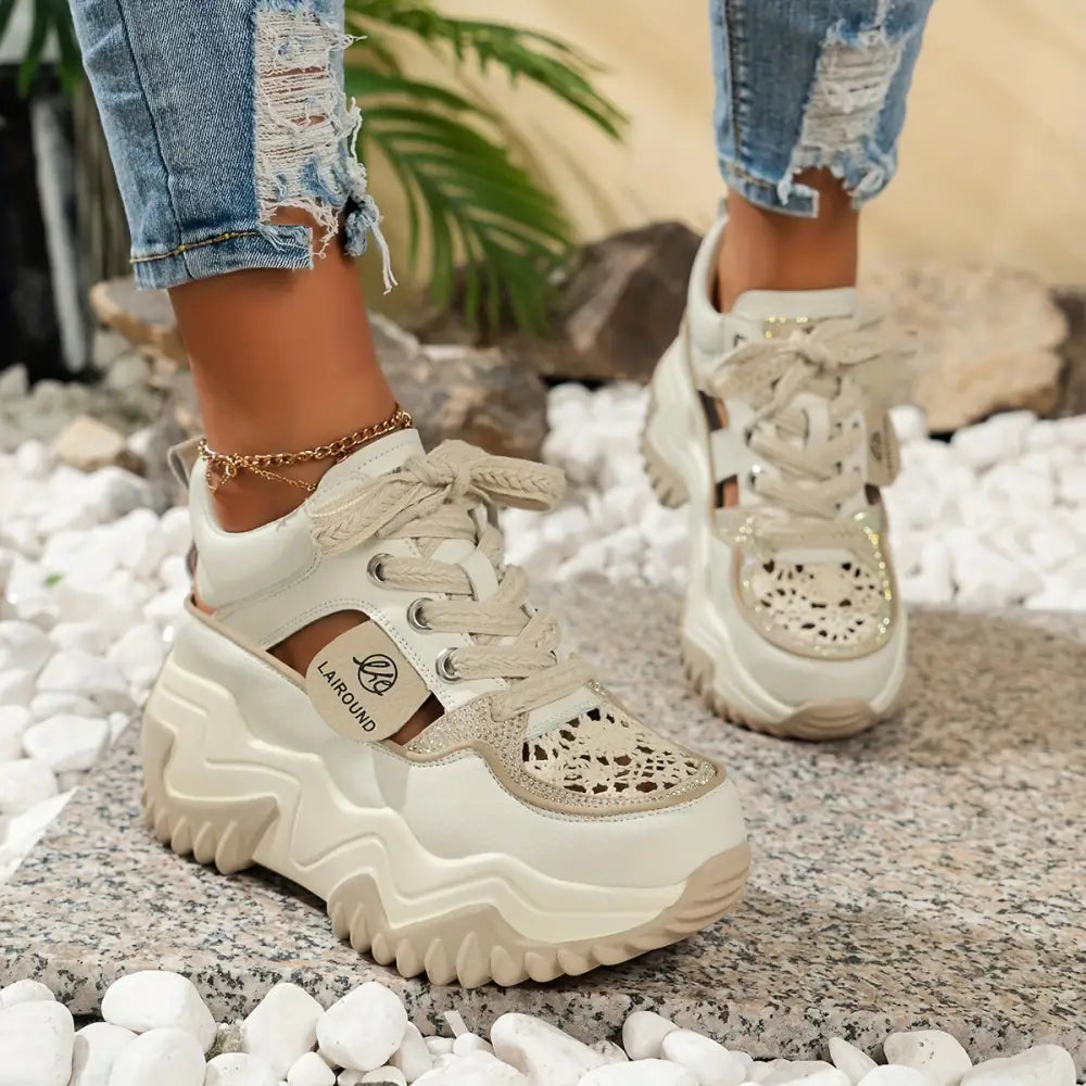 Women’s Sneakers 197