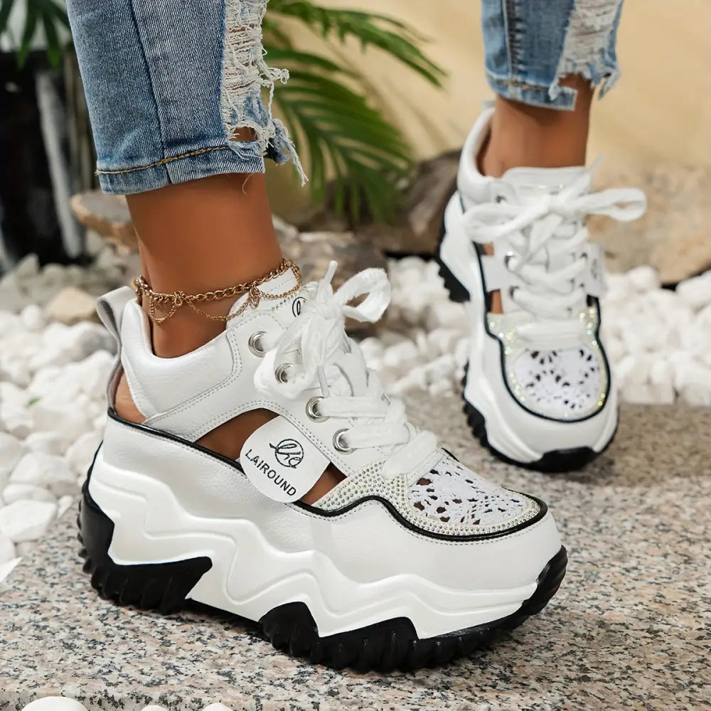 Women’s Sneakers 197