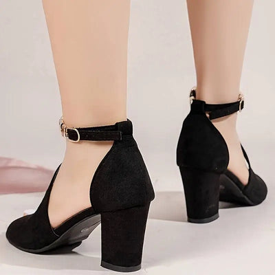 Women’s Heels 210