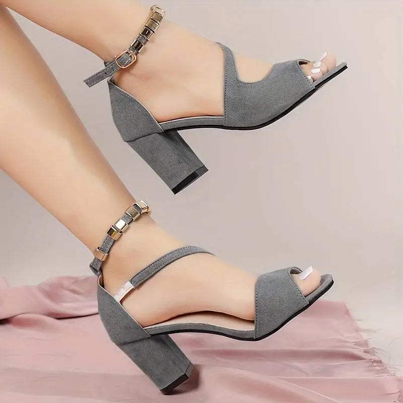 Women’s Heels 210
