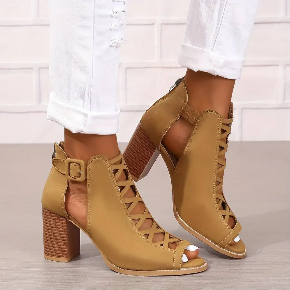 Women’s Heels 216