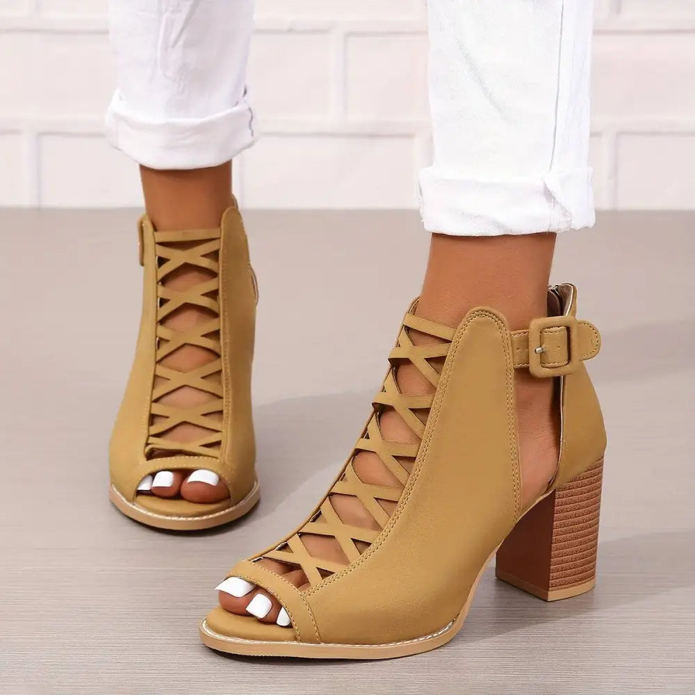 Women’s Heels 216