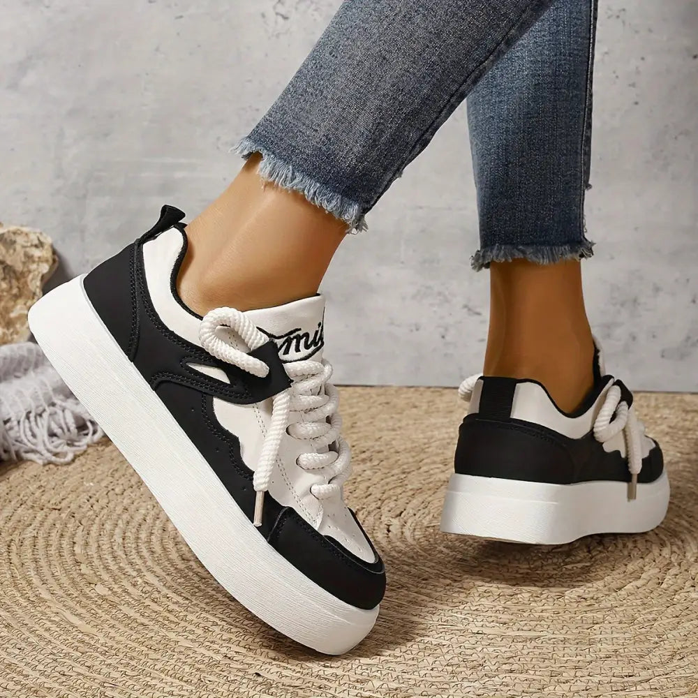 Women’s Sneakers 195