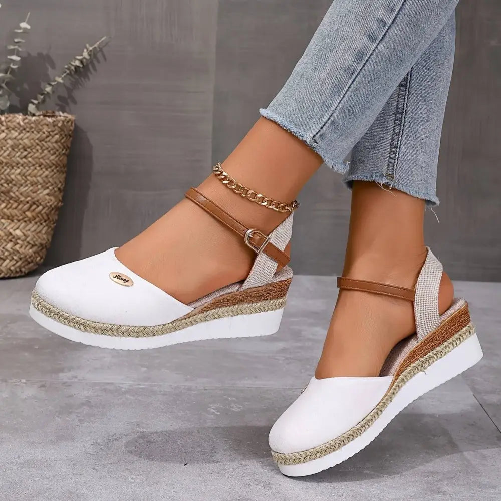 Women’s Sandals 229