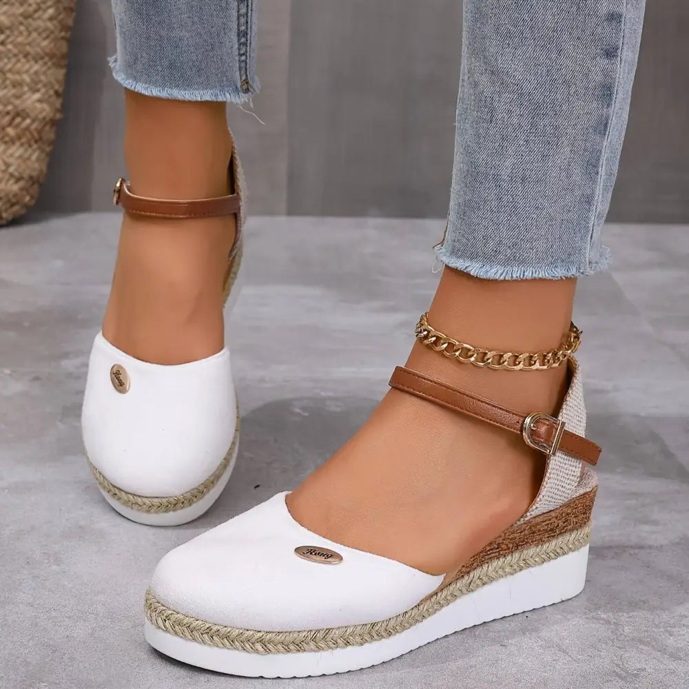 Women’s Sandals 229