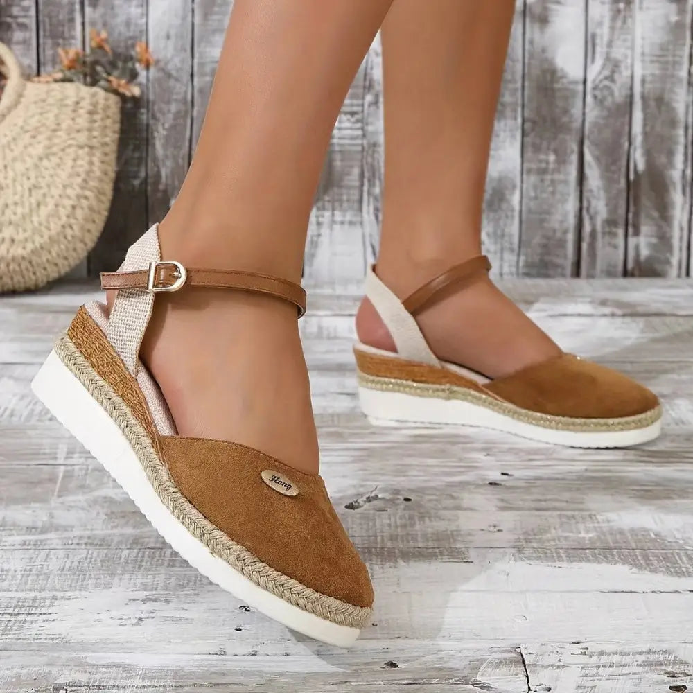 Women’s Sandals 229