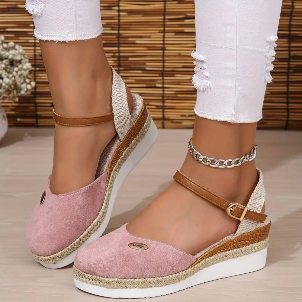 Women’s Sandals 229