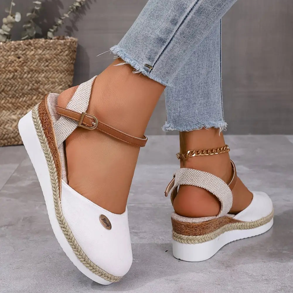Women’s Sandals 229
