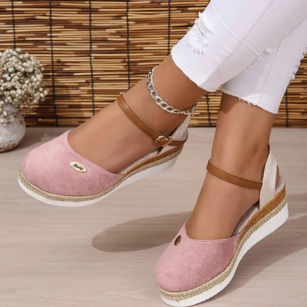 Women’s Sandals 229