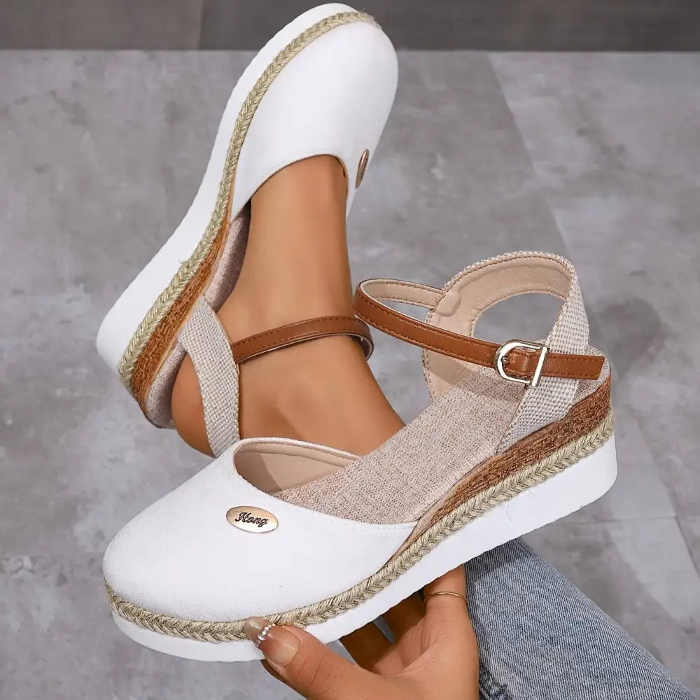 Women’s Sandals 229