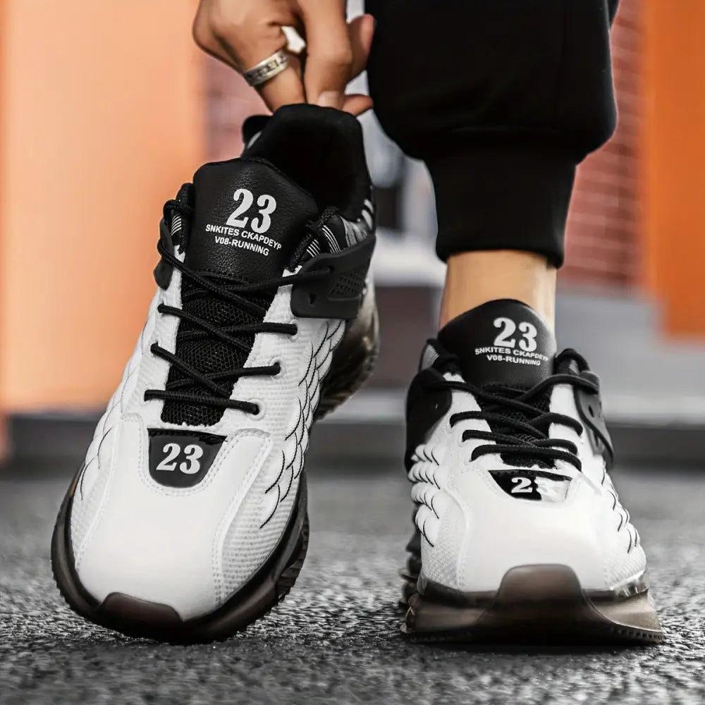 Men’s Sneakers 566