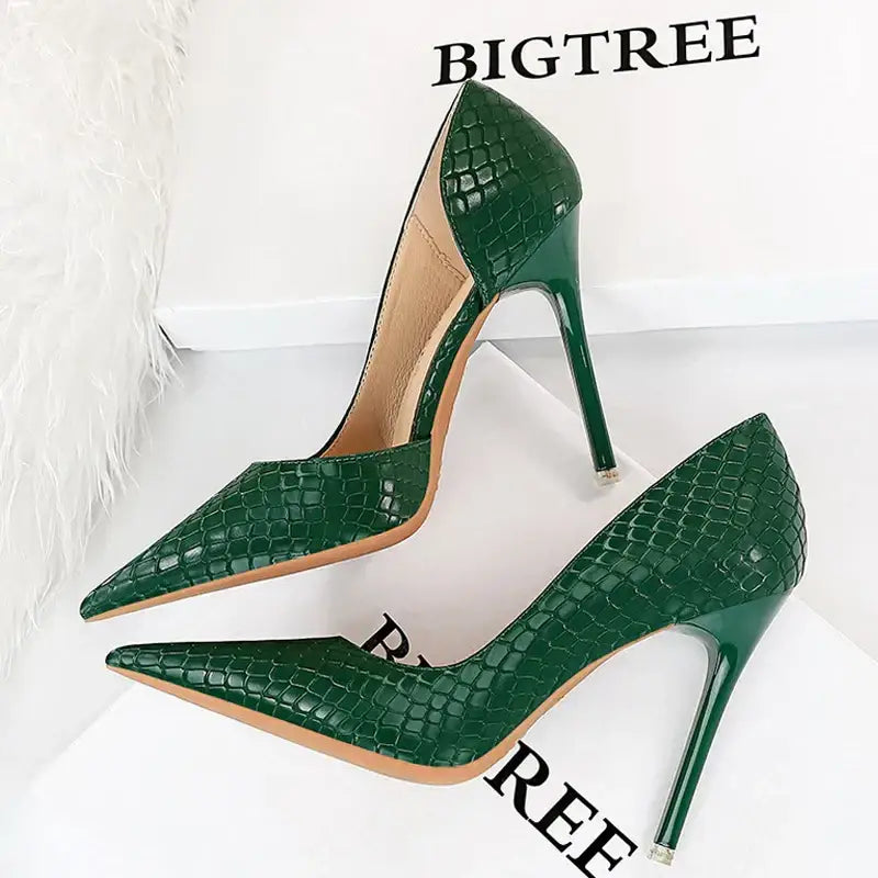 Women’s Heels 196