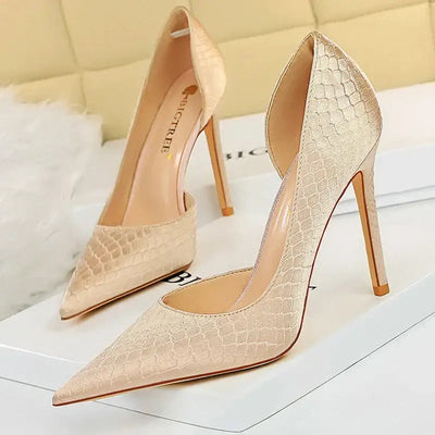 Women’s Heels 196