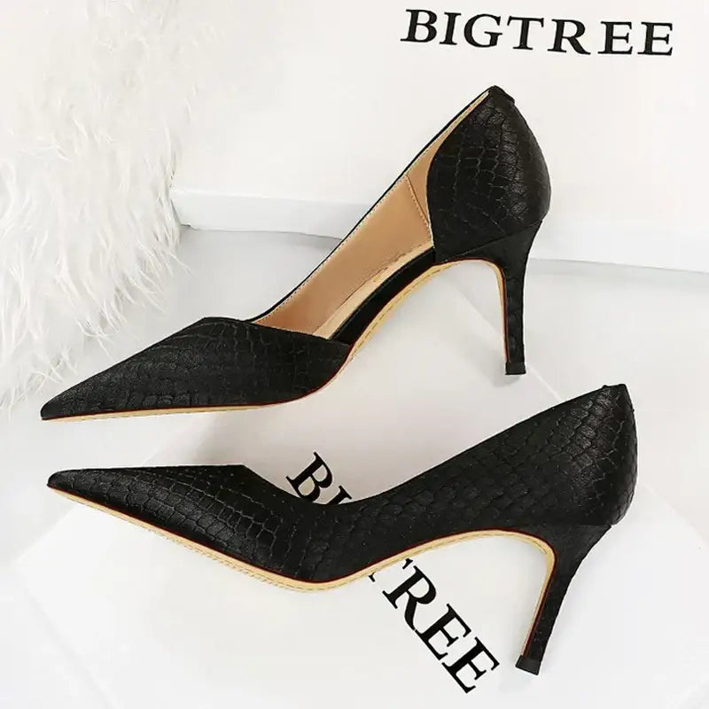 Women’s Heels 196