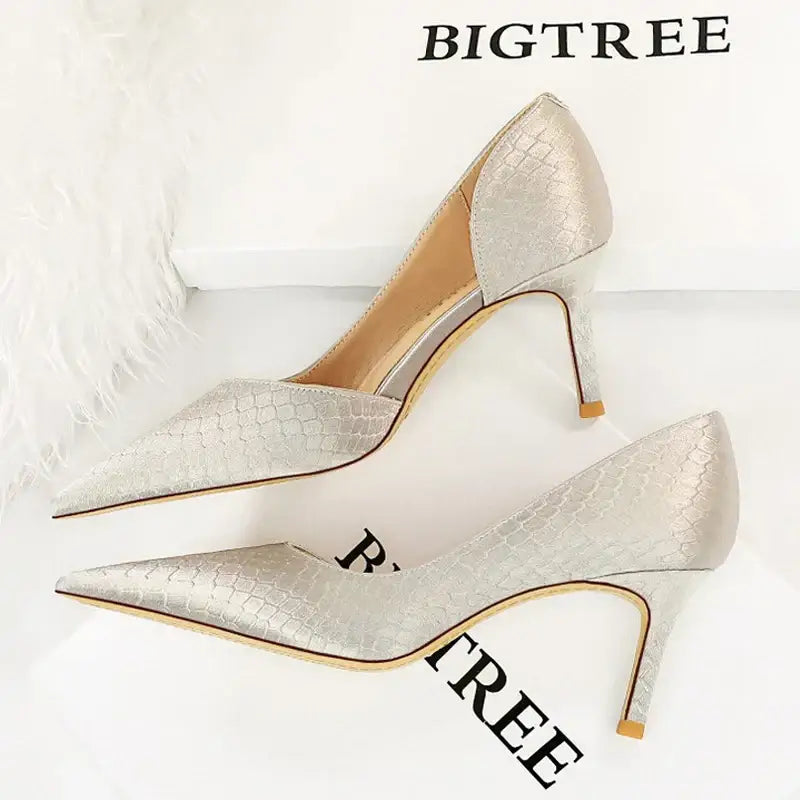 Women’s Heels 196