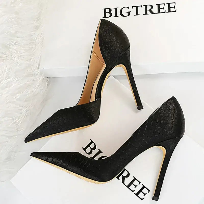 Women’s Heels 196