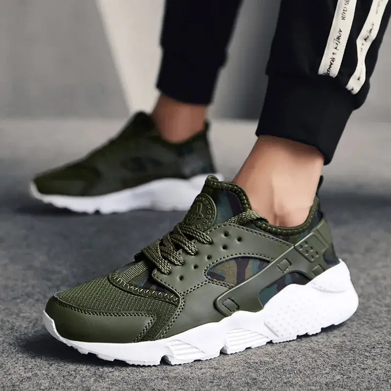 Men’s Sneakers 539