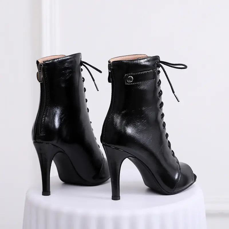 Women’s Heels 201