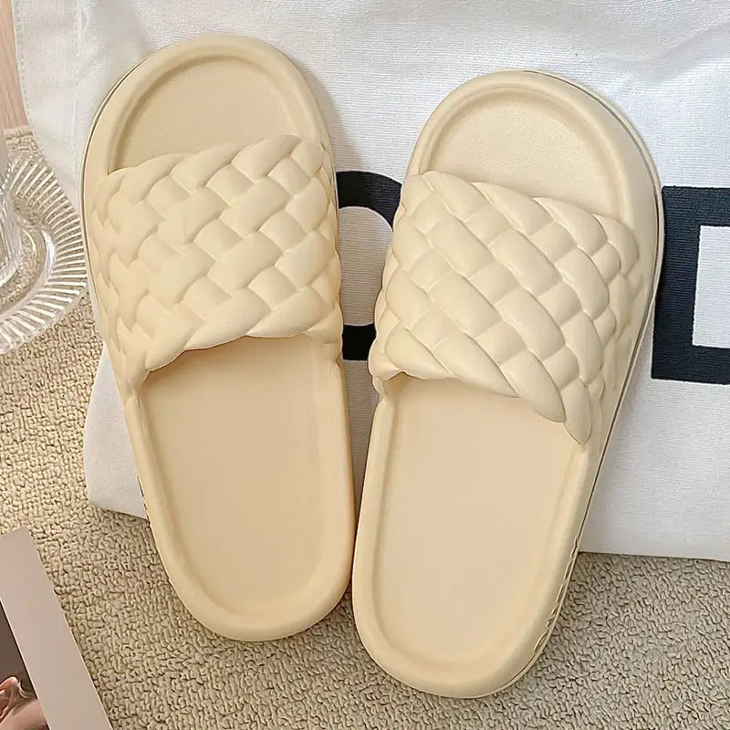 Women’s Slippers 216