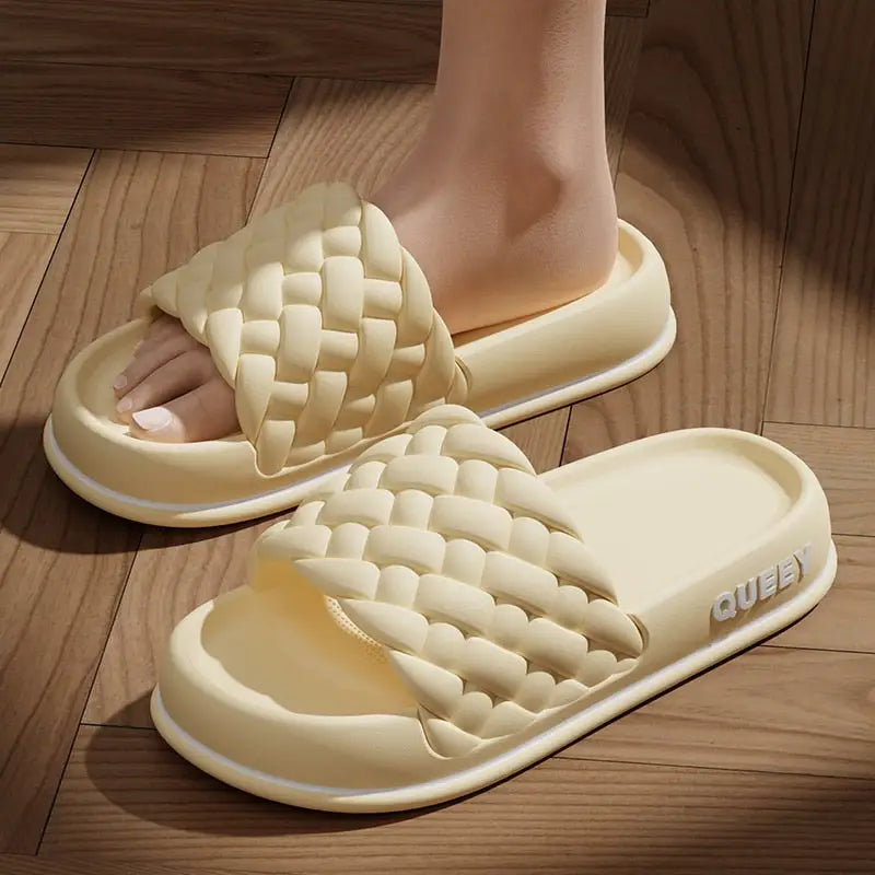 Women’s Slippers 216