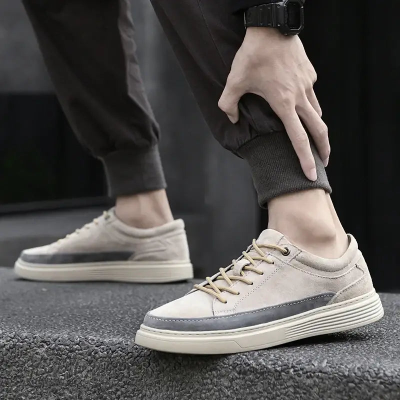 Men’s Sneakers 385