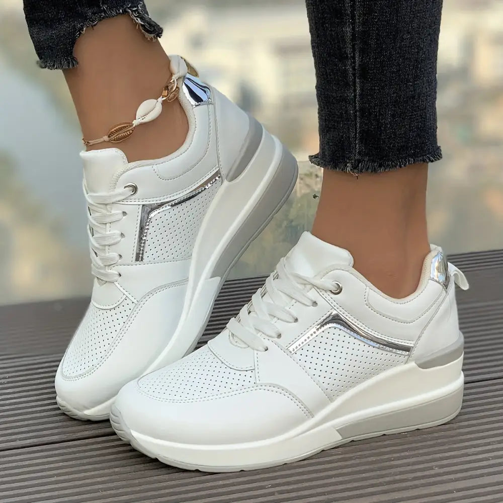 Women’s Sneakers 139