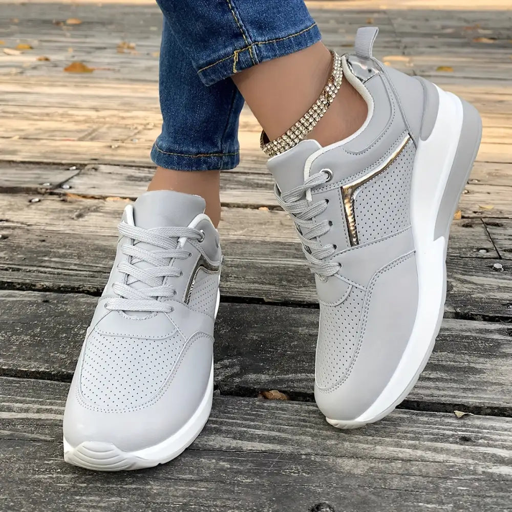 Women’s Sneakers 139