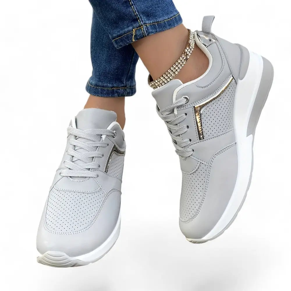 Women’s Sneakers 139