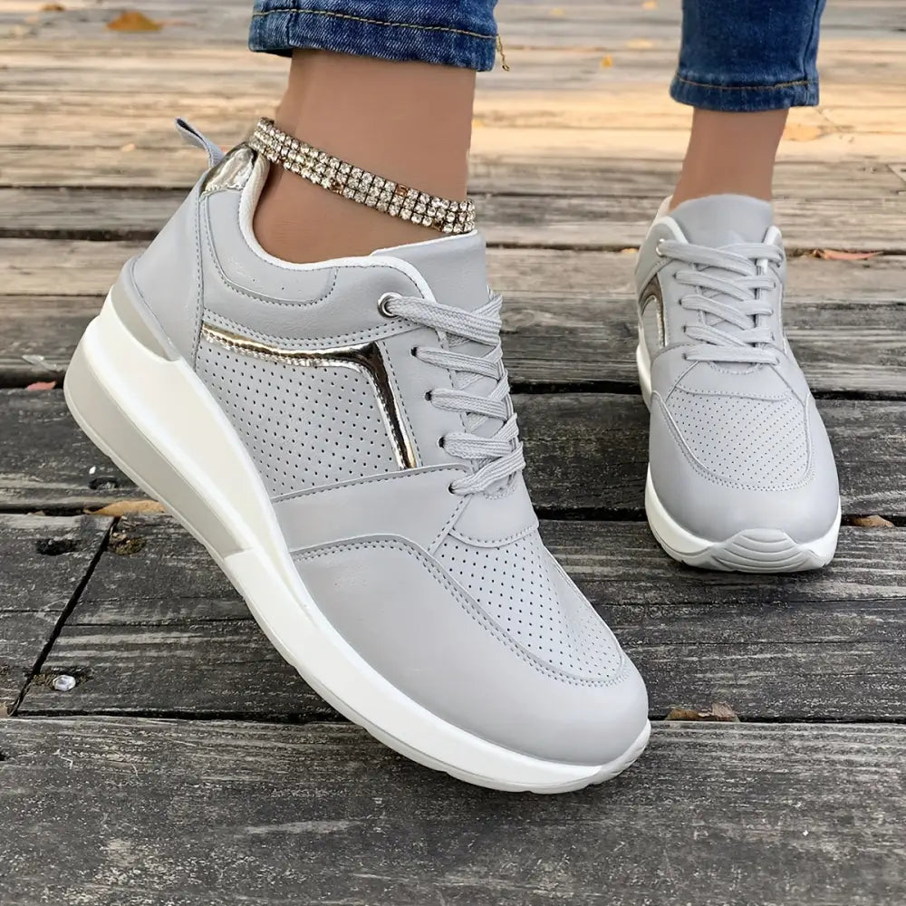 Women’s Sneakers 139