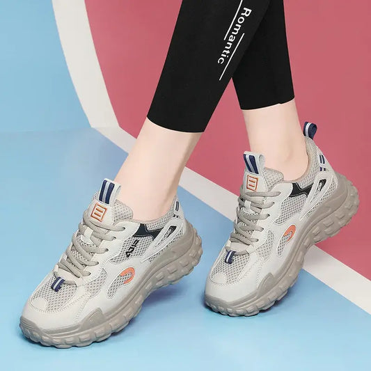 Women’s Sneakers 184