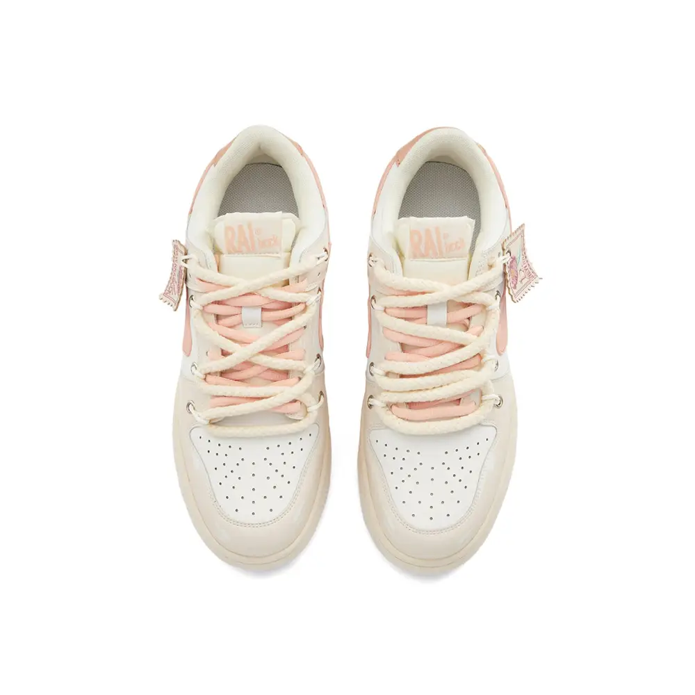 Women’s Sneakers 170